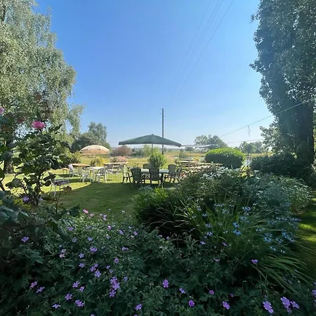 Vakantiehuis Maison Charmante A Ombree D'anjou Avec Jardin Et Terrasse *