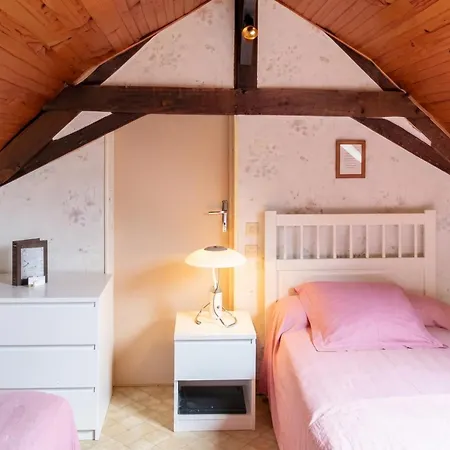 Maison Charmante A Ombree D'anjou Avec Jardin Et Terrasse * Bourg-l'Eveque