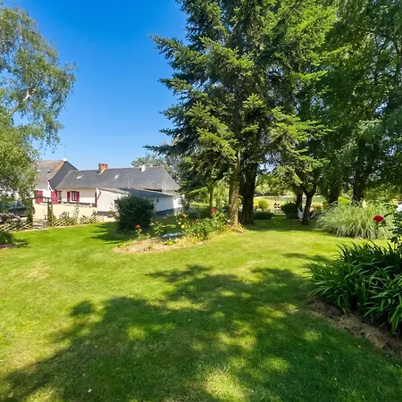 Maison Charmante A Ombree D'anjou Avec Jardin Et Terrasse *